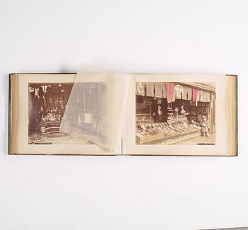 FOTOALBUM, lack, trä och papper. Japan, Meiji (1868-1912).