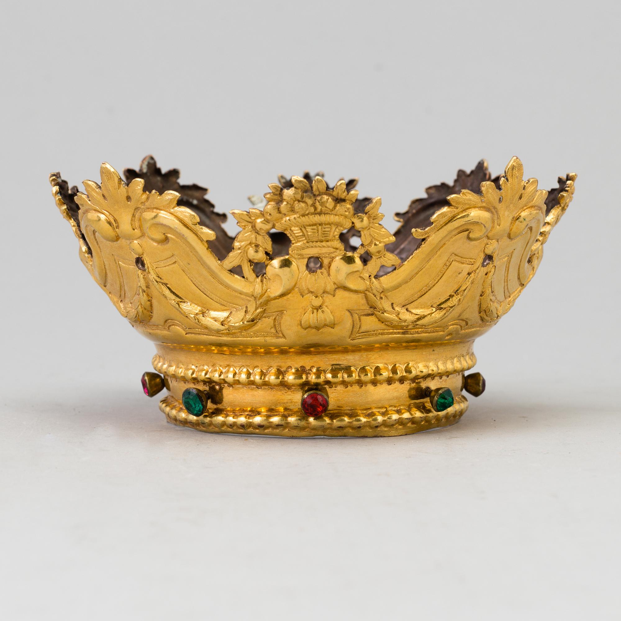 A gilded copper crown, ca 1800.
