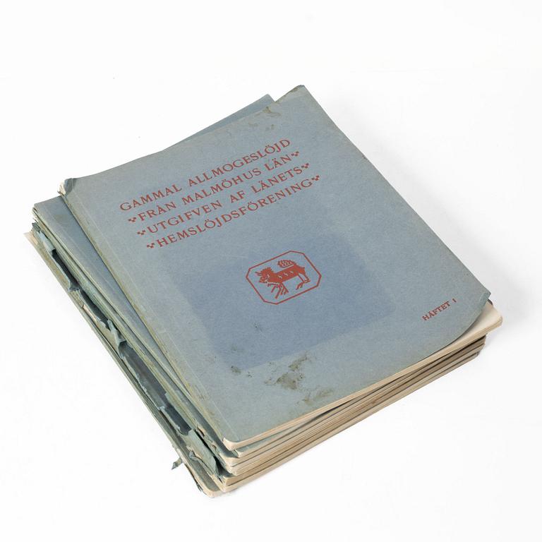 “Gammal allmogeslöjd från Malmöhus län”, 8 volumes, Förlags-aktiebolagets i Malmö Boktryckeri, 1921.