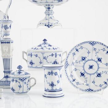 39 porcelain pieces of a 'Musselmalet' service, Royal Copenhagen, Denmark.