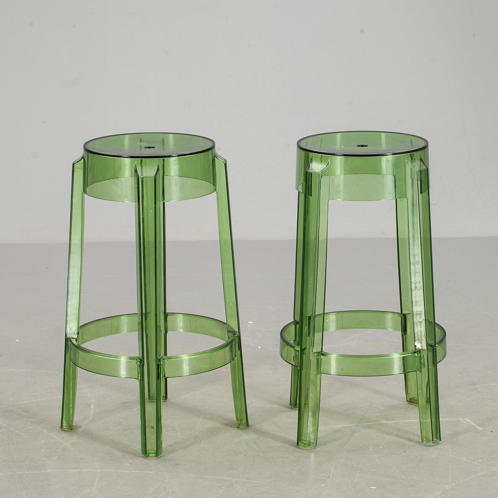 BARPALLAR, ett par. "Charles Ghost". Philippe Starck för Kartell.
