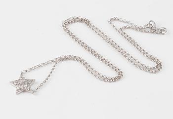 COLLIER, 18K vitguld med briljantslipade diamanter ca 0.15 ct. Vikt 1,8 gram.