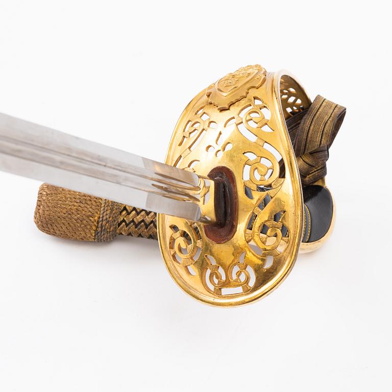 Swedish cavalry officer’s sabre, m/1893, with scabbard.