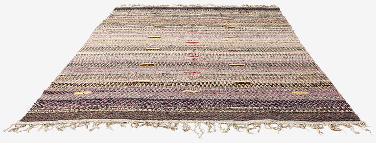 Trasmatta, 1930-tal, circa 340 x 240 cm.