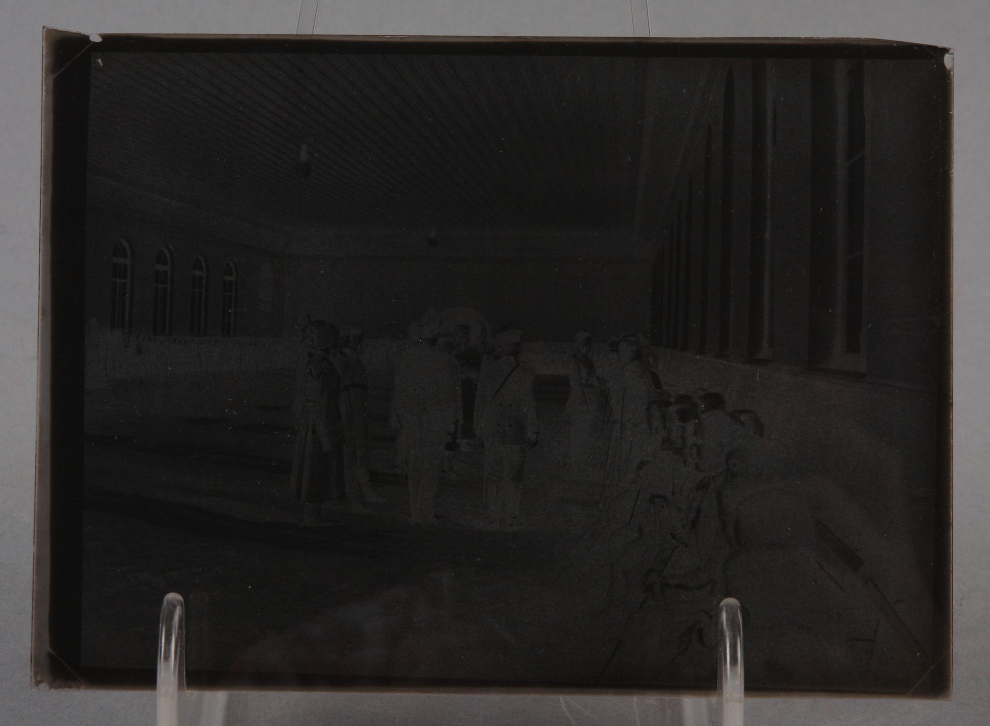 PARTI FOTONEGATIV PÅ GLASPLÅTAR, 7 st, bla Wladimir Woyeikow, ryska motiv, troligen 1920-tal.