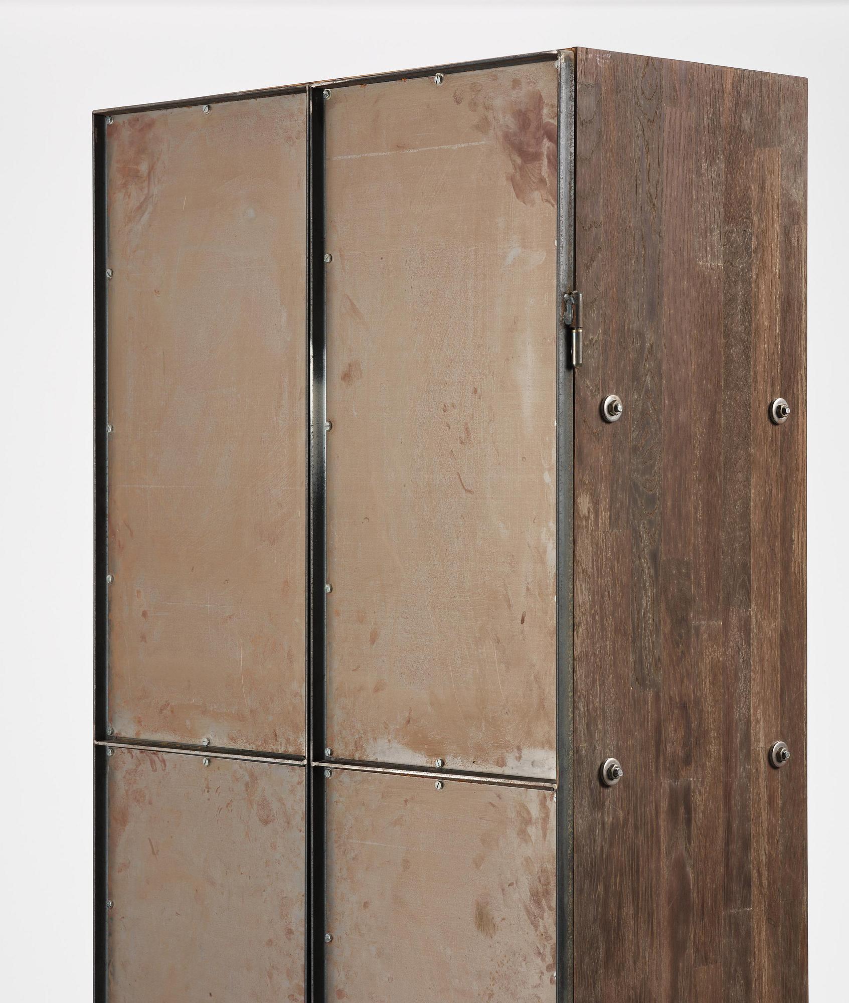 Jonas Bohlin, skåp, "Slottsbacken", ed. 193/200, Källemo, Värnamo, efter 1987.