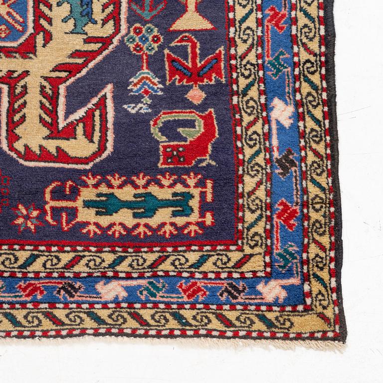 A runner carpet, Northwest Persian, approx. 356 x 114 cm.