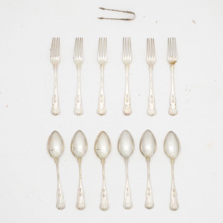 Bestick, 12 st, silver, modell "Engelsk snäck", CG Hallberg, Stockholm, bl a 1954, samt en sockertång.