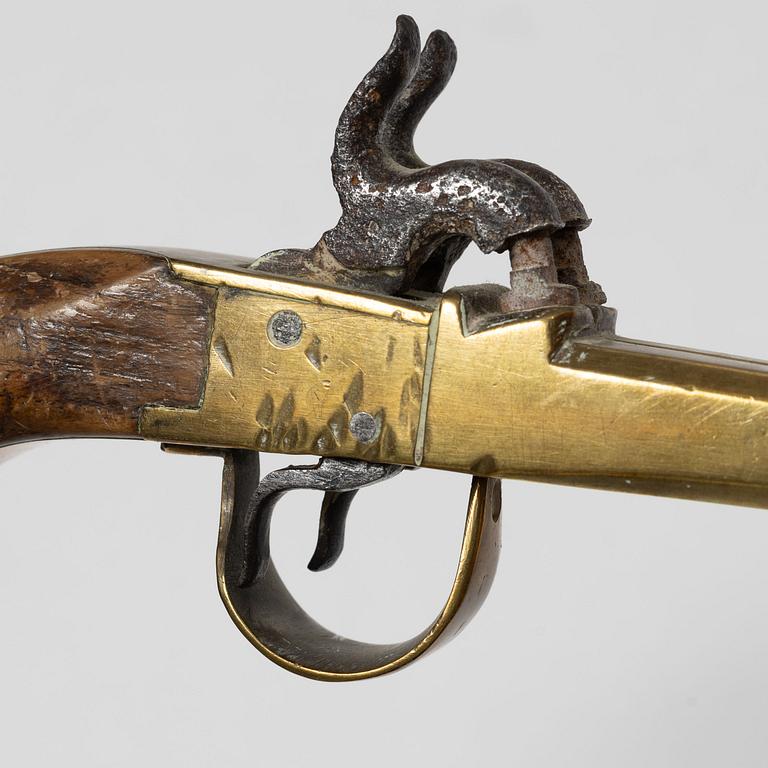 Two percussion pistols, 19th century.