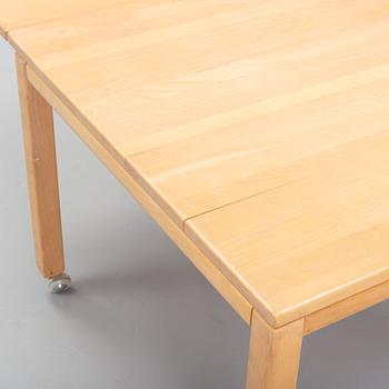 A beech coffee table, Haslev Møbler, second half of the 20th Century.