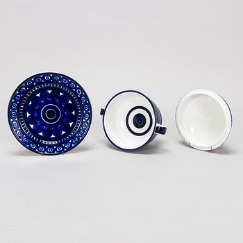 Ulla Procopé, a 46-piece set of 'Valencia' porcelain dinnerware for Arabia.
