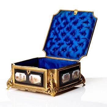 A micro mosaic gilt-bronze box by Cesare Roccheggiani -   Rome, Italy - second half / late c,19th century.