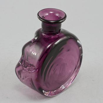 VAS, glas, Lars Hellsten, Orrefors, 1900-talets andra hälft.