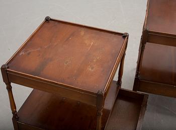 SIDOBORD/SÄNGBORD, ett par, 1900-talets andra hälft.