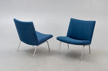Hans J Wegner, AP40, "Lufthavnsstolen", lounge chairs, a pair, 1960s.