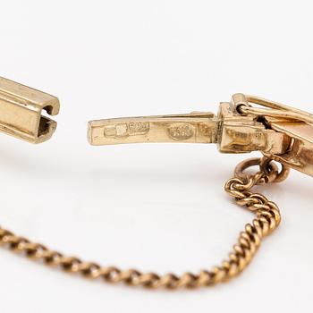 A 14K gold bracelet with old-cut and rose-cut diamonds ca. 1.00 ct in total. St. Petersburg, turn of the 20th century.