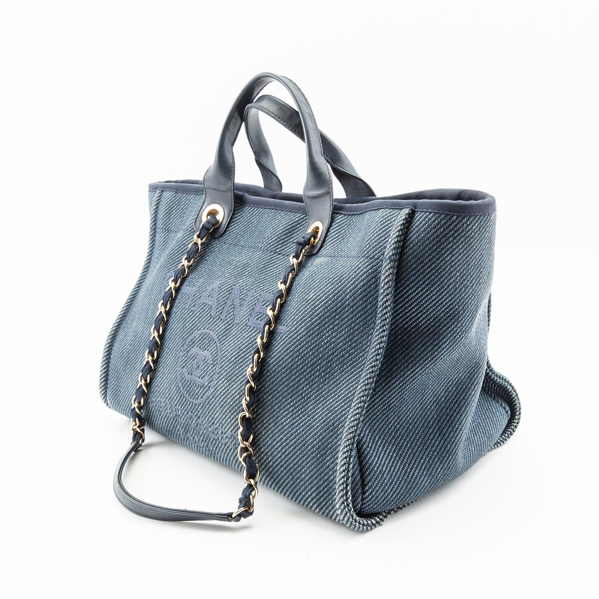 Chanel, väska, "Deauville", 2020.