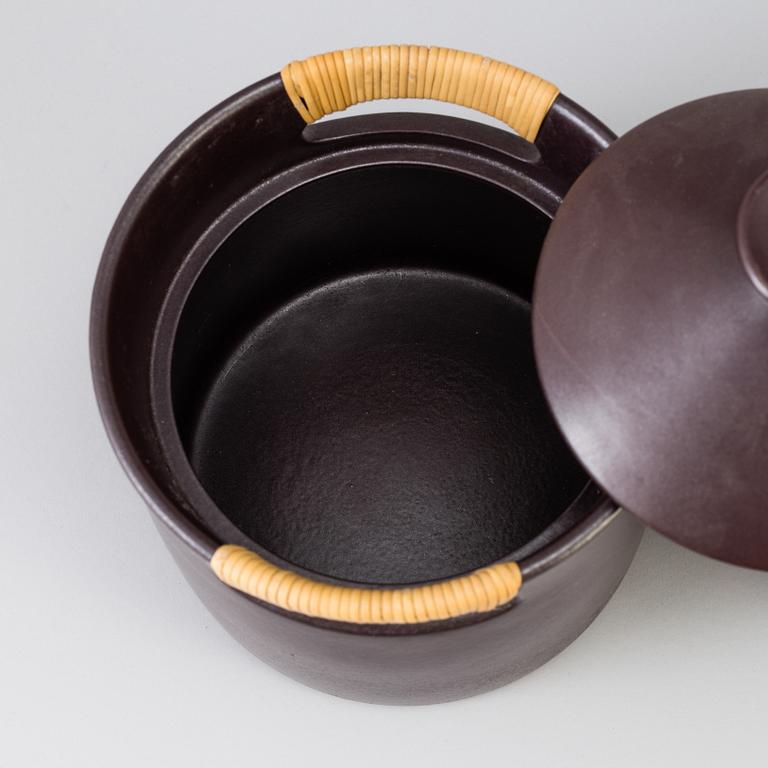 a pair of stoneware cooking pots "Terma" designed by Stig Lindberg for Gustavsberg, 1960s.