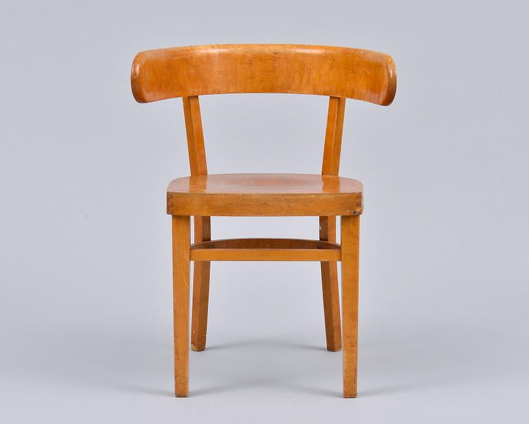 Werner West, A CHAIR.