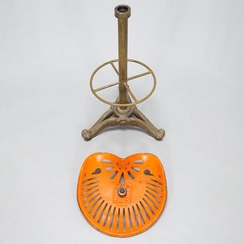 Barstolar, 3 st, Märkta Walter E Wood Hoosick Falls N.Y. U.S.A.