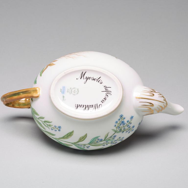 A Royal Copenhagen 'Flora Danica' tea pot with cover, Royal Copenhagen, Denmark, 20th Century.