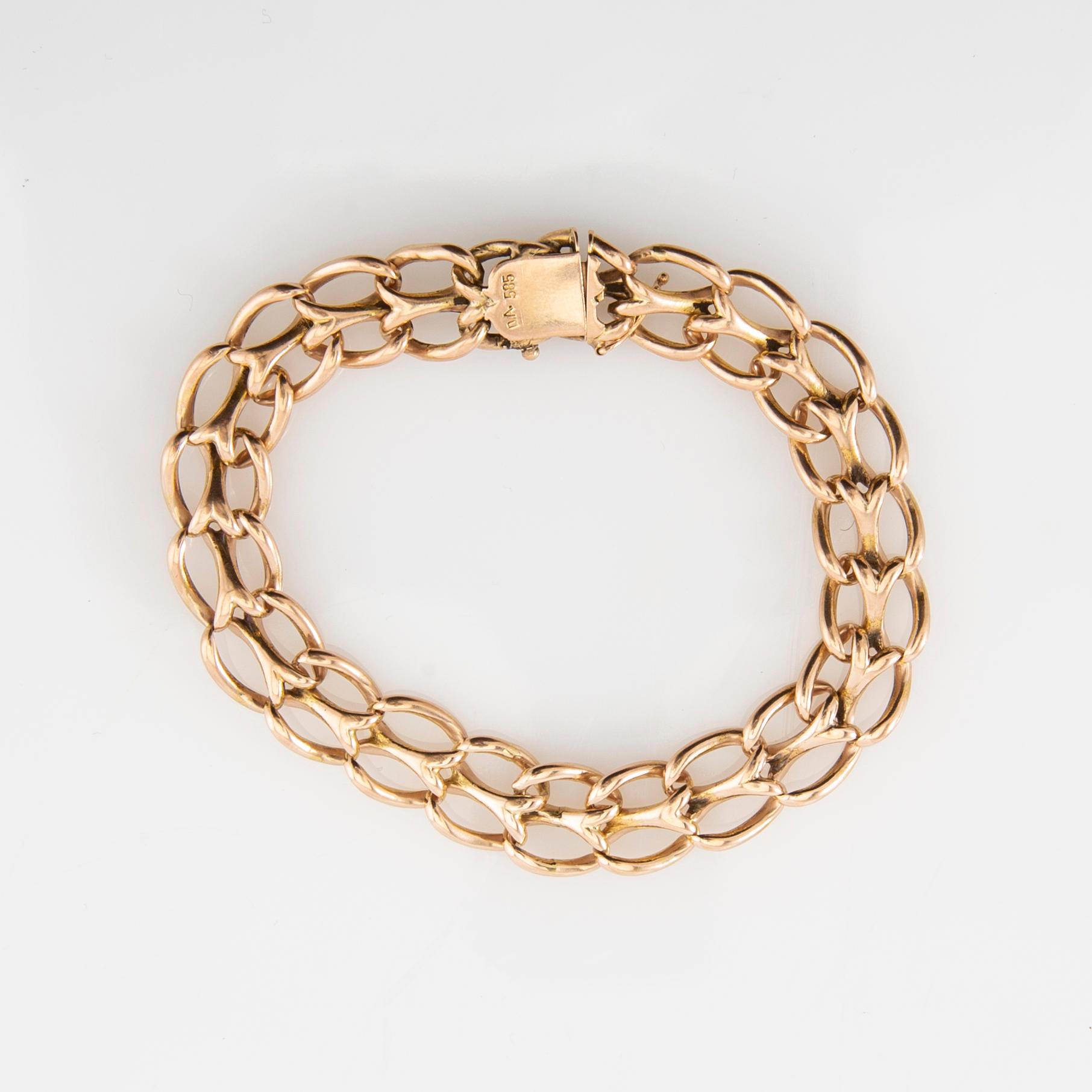 Bracelet 14K gold.