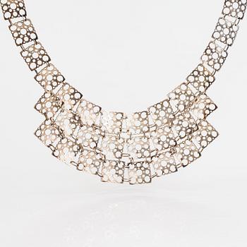 Liisa Vitali, Halsband "Pitsi", sterlingsilver. Westerback, Helsingfors 1970.