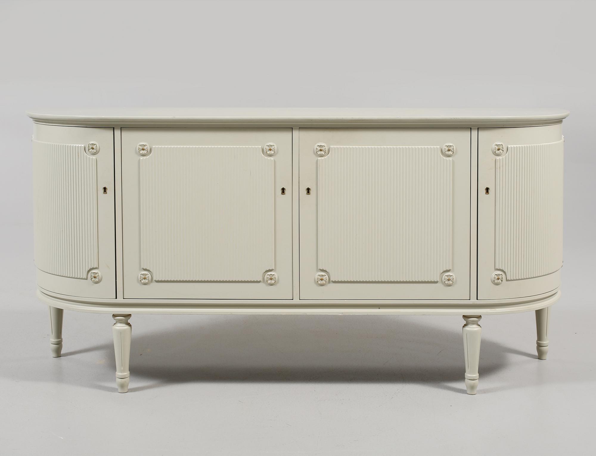 SIDEBOARD, gustaviansk stil, 1900-talets andra hälft.