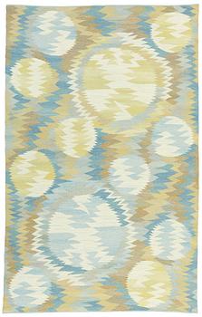 529. CARPET. "Solfläckar". Tapestry weave. 407,5 x 249,5 cm. Signed AB MMF BN.