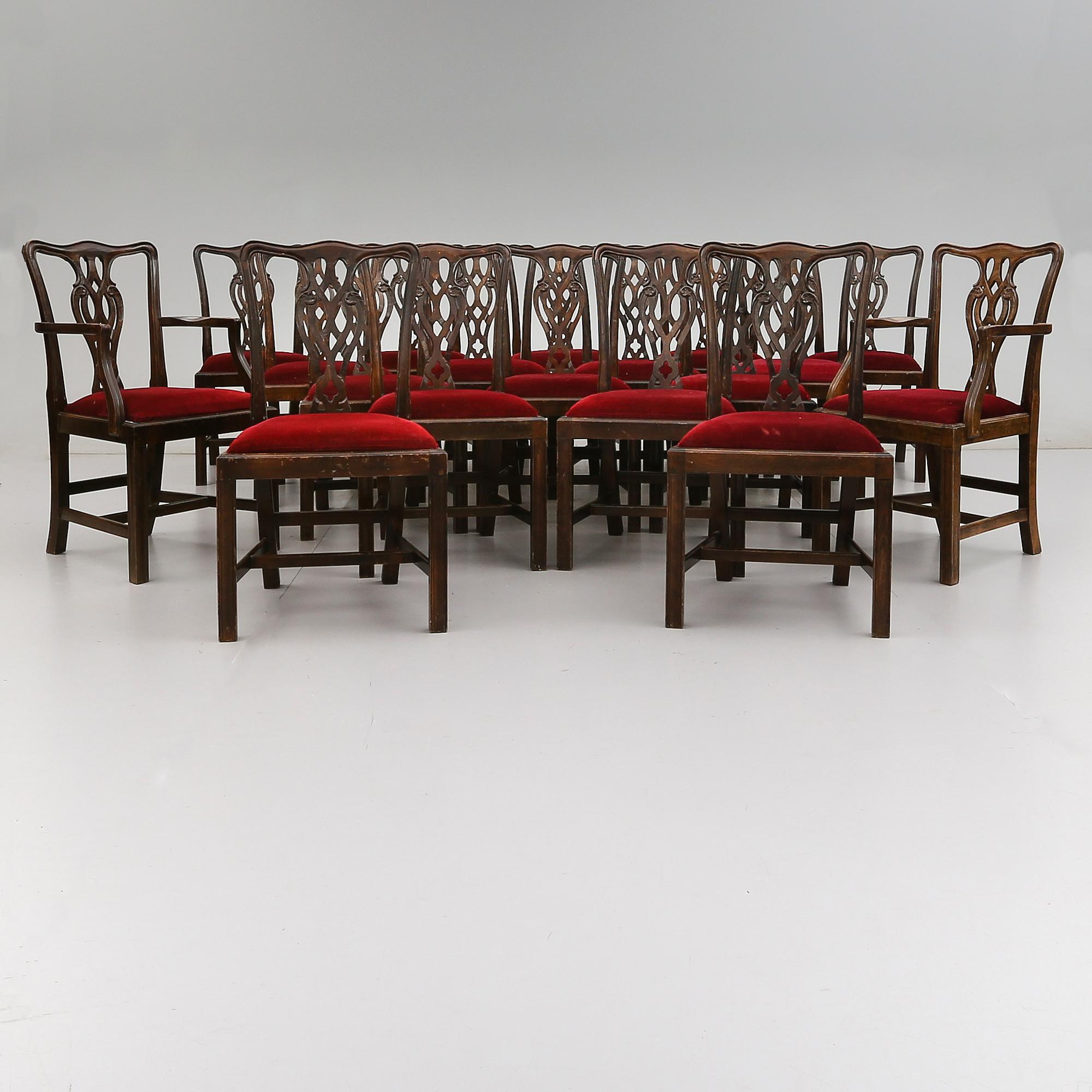 STOLAR 16 st och KARMSTOLAR, 1 par, 1900-talets andra hälft.