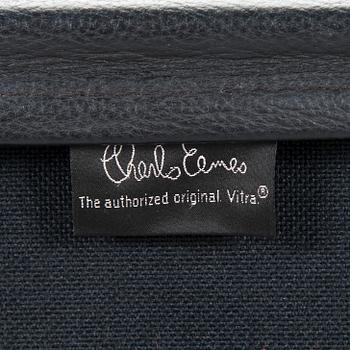 Charles & Ray Eames, kontorsstol, "Soft Pad Chair EA 219, high backrest", Vitra. 2000-tal.