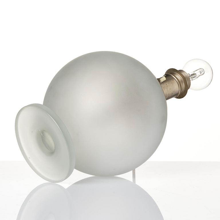 Harald Notini, a table lamp model "15206", Arvid Böhlmarks Lampfabrik, Stockholm, 1930s.