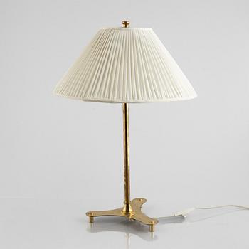 Josef Frank, bordslampa, modell 2467, Firma Svenskt Tenn.