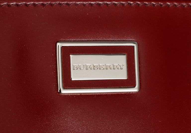 VÄSKA, Burberry.