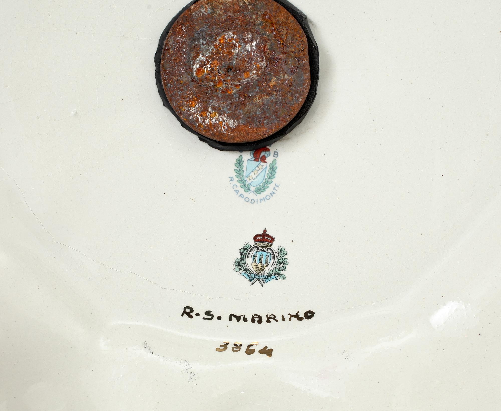 PIEDESTAL, flintgods, Capodimonte, Italien, 1900-talets andra hälft.
