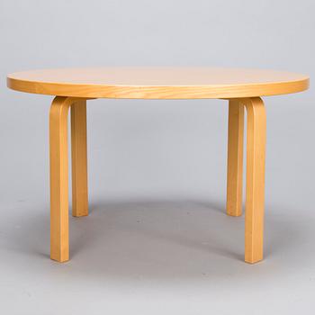 ALVAR AALTO, A 'model *90A' table for Artek, second half of 20th Century.
