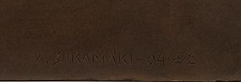 ARVO SIIKAMÄKI, reliefi, pronssi, signeerattu ja päivätty -94, numeroitu 2/2.