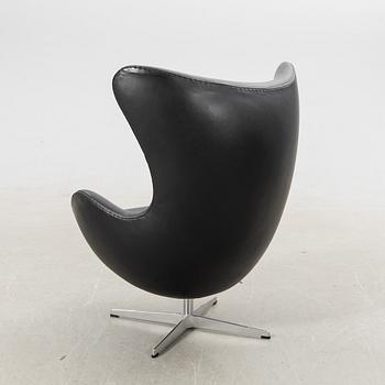 Arne Jacobsen, Armchair "The Egg" for Fritz Hansen Denmark 2000s.