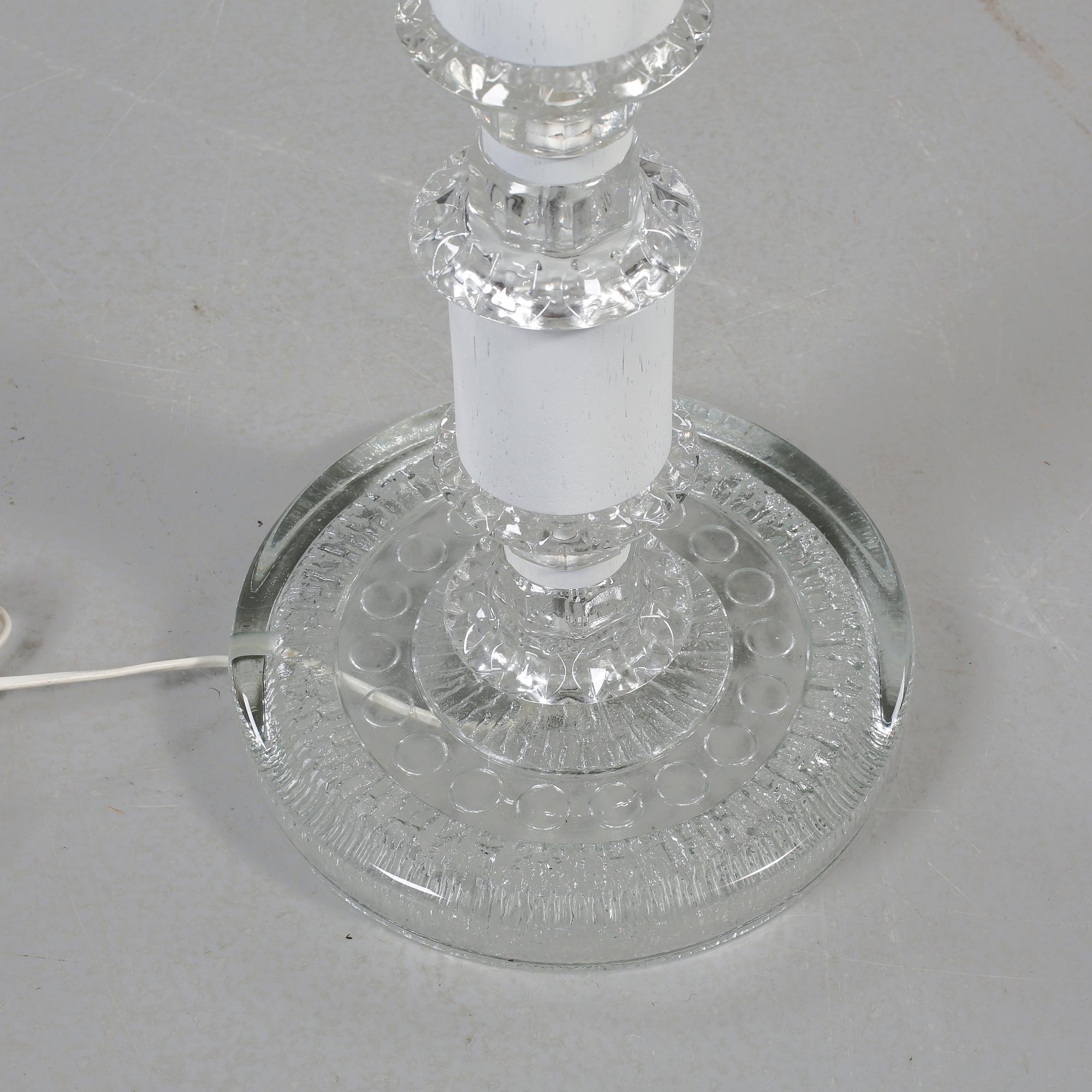 GOLVLAMPA, sannolikt Orrefors, 1900-talets andra hälft.