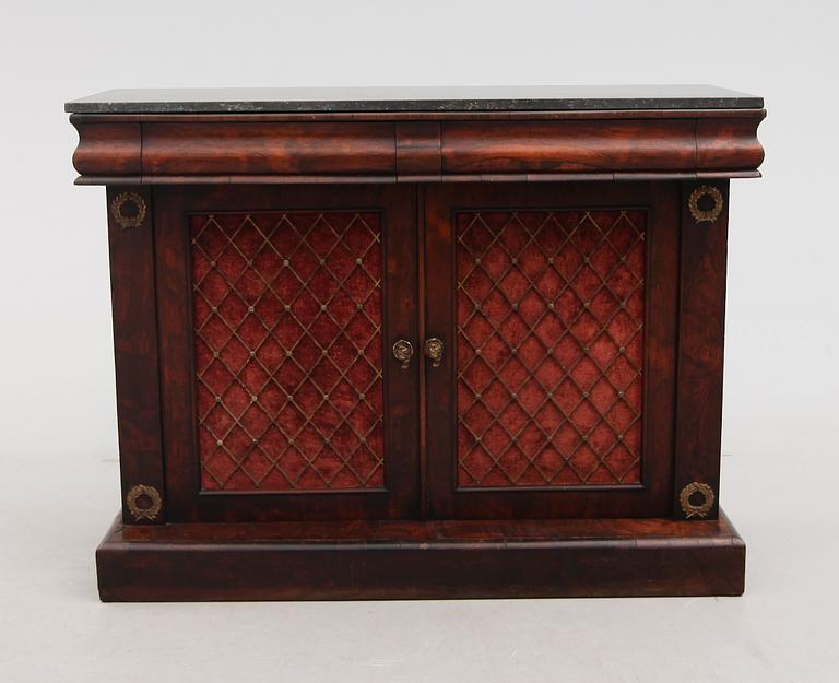 SIDEBOARD, England, 1800-talets andra hälft.