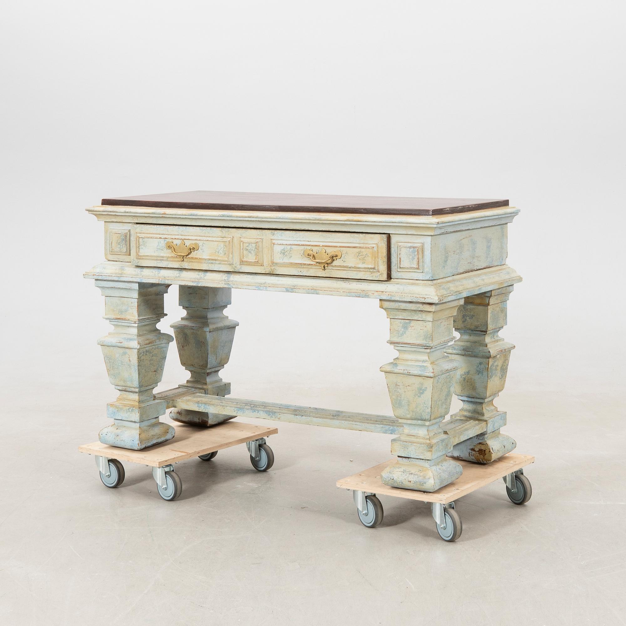Bord/Sideboard barockstil omkring 1900.