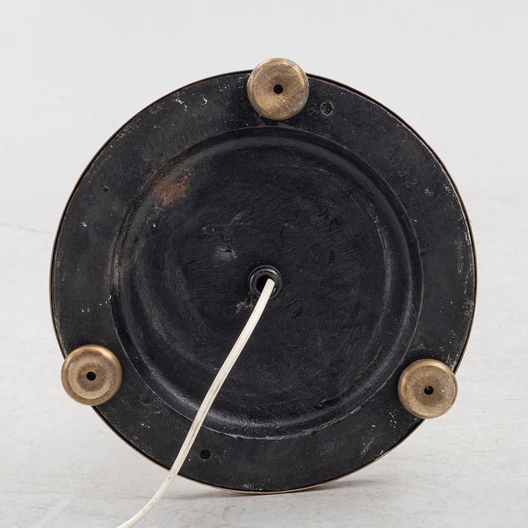 Á floor lamp, 1940s.
