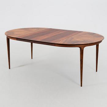 Svante Skogh, Dining table, "Cortina", Seffle Möbelfabrik, 1960s.