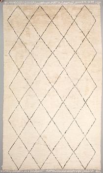 A carpet from marocco 494 x 290 cm.