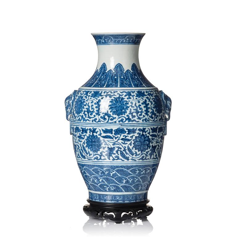 A blue and white vase, with Qianlong mark.