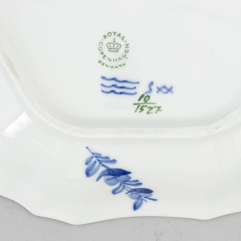 ROYAL COPENHAGEN, kaffeservis, 49 delar, porslin. "Blå Blomst", Danmark, 1900-talets andra hälft.