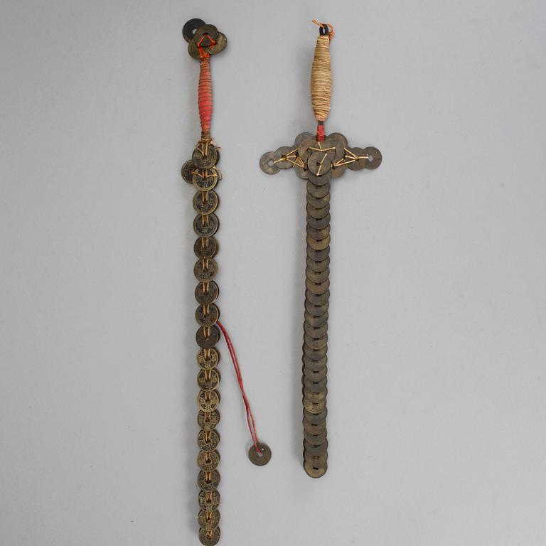 MYNTSVÄRD, 2 st, Kina, 1900-tal.