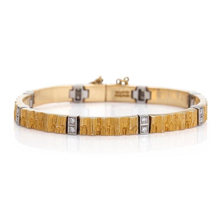 Björn Weckström, an 18K gold 'Silvia' bracelet with diamonds, Lapponia 1982.