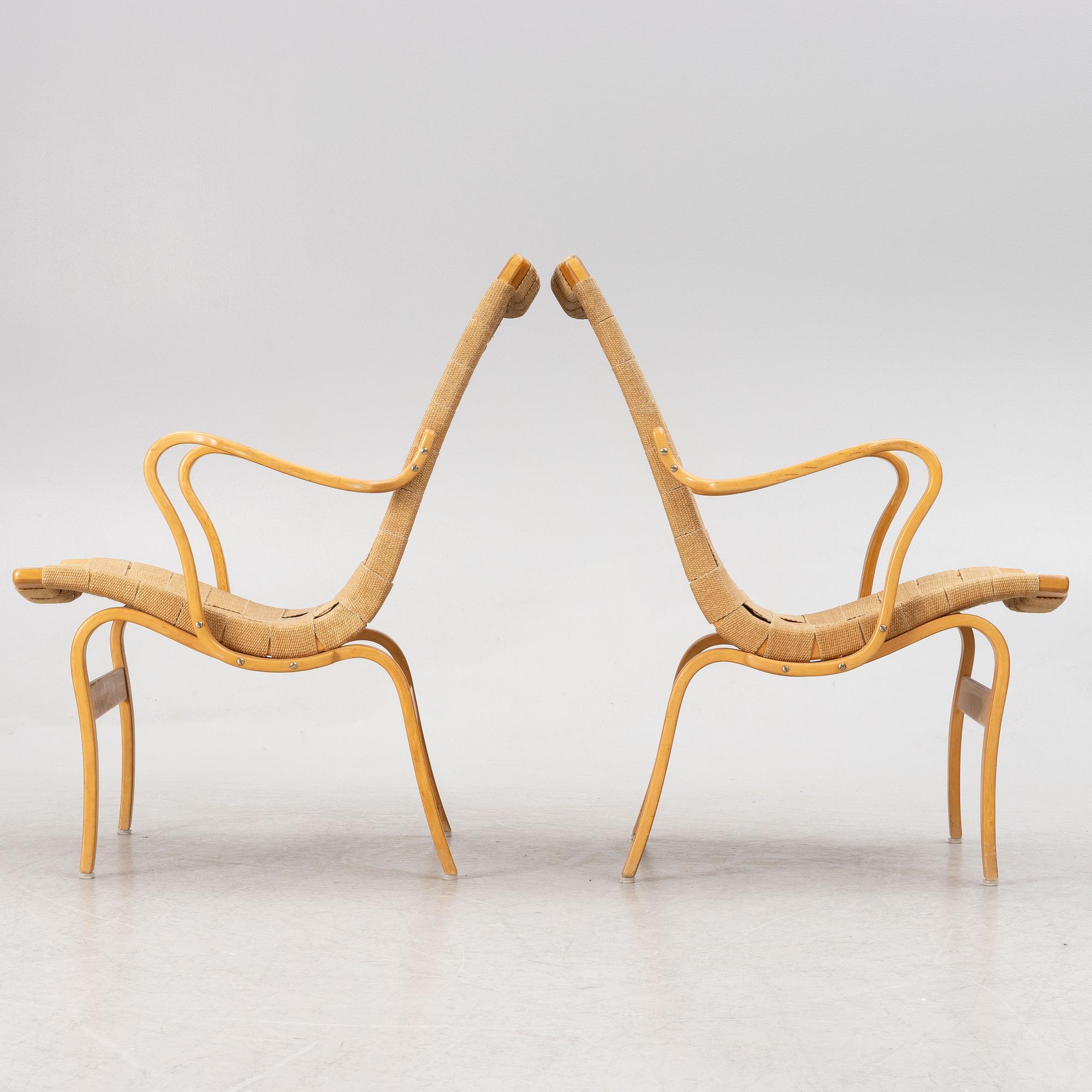 Bruno Mathsson, karmstolar, ett par, "Eva", Firma Karl Mathsson, 1976.