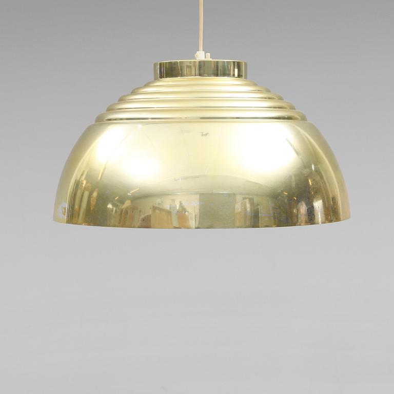 TAKLAMPA, Hans Agne Jacobsen AB, Markaryd, 1900-talets andra hälft. Höjd ca 28 cm.
